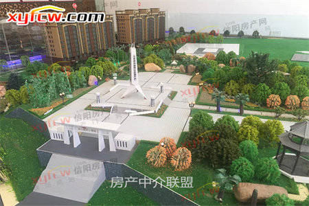 海岱益王府三楼140平三室精装带车库113万可按揭